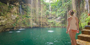 Cenote en Cancún México