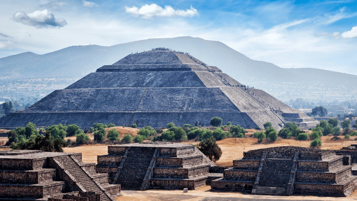 Pirámide del Sol en Teotihuacán, México.